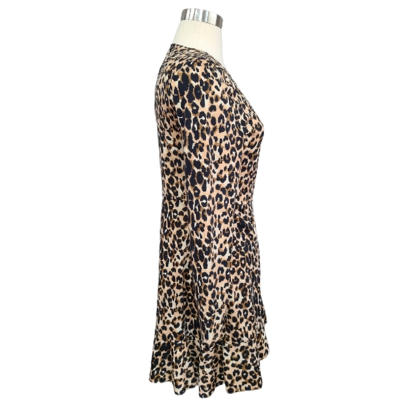 NWT Flirty Animal Print Mini Wrap Dress by Huguest Size Small - Picture 3 of 11